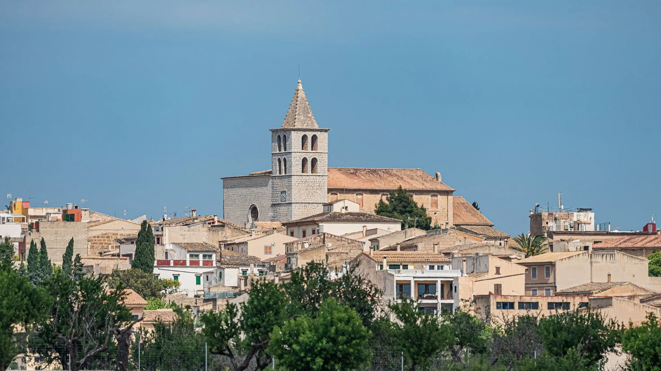 Maa / krunt · Campanet